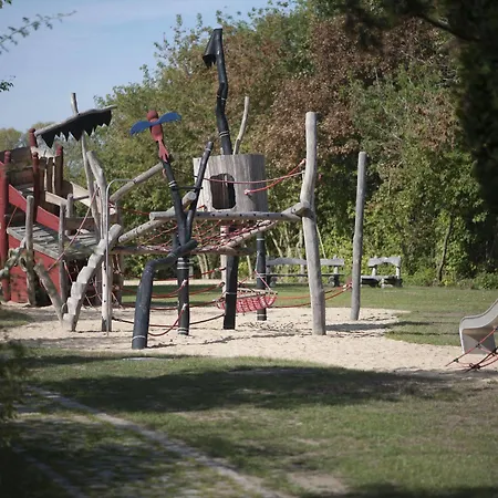 Days Preussischer Hof 호텔